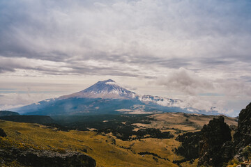 Volcanic active venting on Popocatépetl - Hiking at the feet of the Iztaccíhuatl volcanic mountain outside of mexico city in Izta-Popo National Park