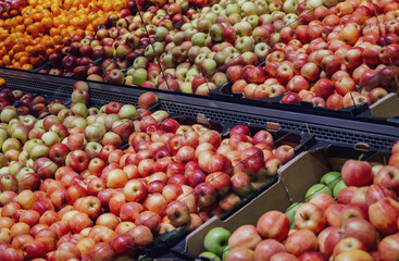 apples at the market