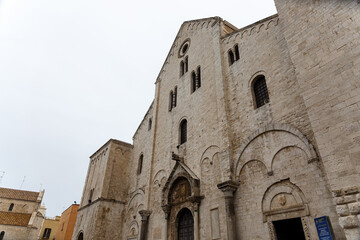 Fototapeta premium View to exterior of basilica San Nicola in Bari
