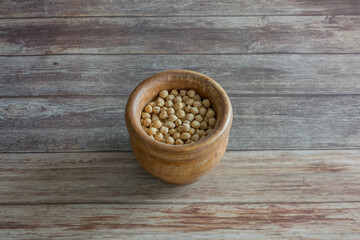 Obraz na płótnie Canvas buckwheat in a wooden bowl