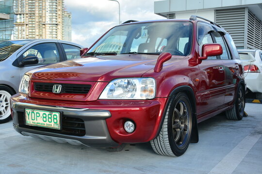 Honda crv at East side collective car meet in San Juan, Philippines