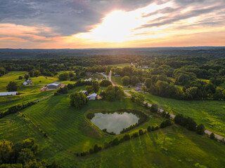 Fototapeta premium sunrise over Kentucky Farms. 