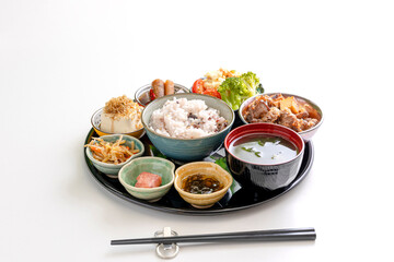 彩りが沢山ある和食、朝食、定食