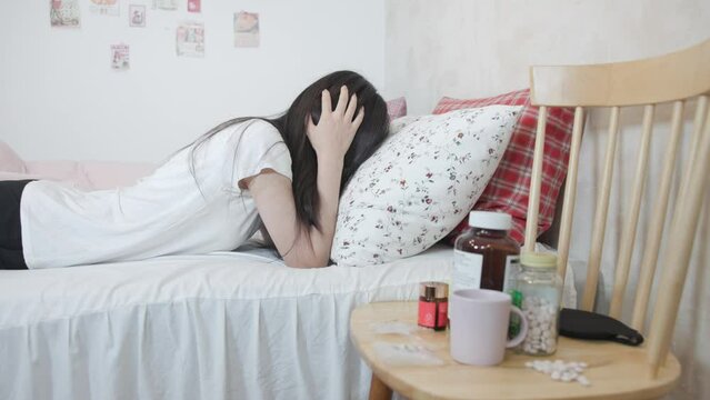 Women, medicine, headache, cold, addiction, pain