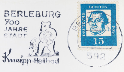 stamp briefmarke slogan werbung werbeklischee bär bear vintage retro alt old papier paper berlin...