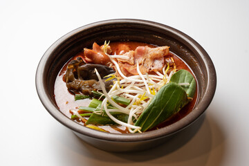 stir fried noodles with vegetables