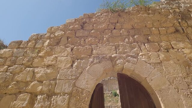Remains of a Roman fort located on the path of an old Roman road in the Ein Hamed nature reserve, at the entrance to Jerusalem.