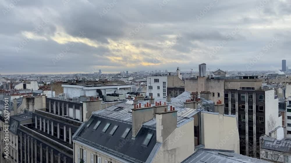 Wall mural Paysage urbain à Paris, vue depuis un toit d'immeuble