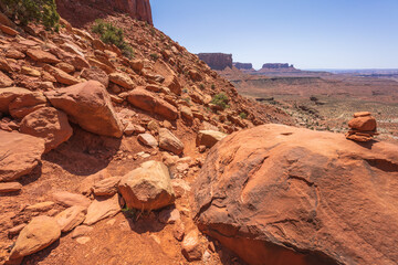 hiking the murphy trail loop in the island in the sky in canyonlands national park, usa