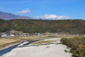 Fototapeta na wymiar 天竜川（長野県中川村）