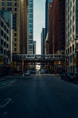 Fototapeta na wymiar View of Downtown Chicago with train. 