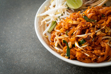 stir-fried noodle with tofu and sprouts or Pad Thai