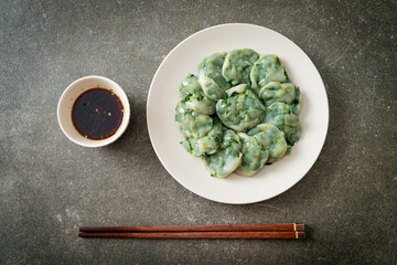steamed chives dumplings with sauce