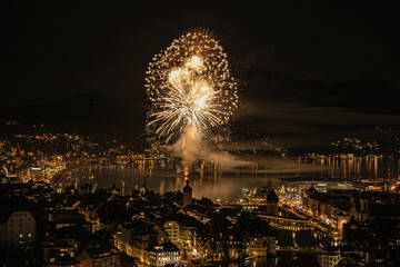 Neujahrsfeuerwerk, 1. Januar, Luzern, Schweiz