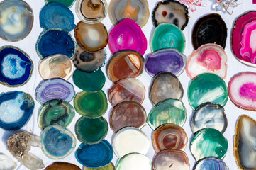 Uncut stones of various colors and types. Natural and of little value.