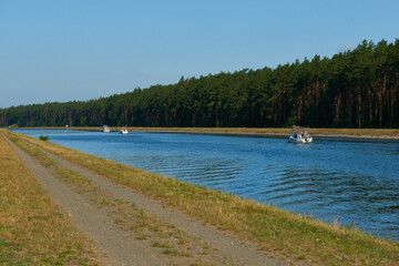 Fototapeta na wymiar Niederfinow Kanal bei Eberswalde