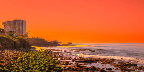 Fototapeta na wymiar La Jolla Cove Beach Seascape, Tranquil sunset landscape over Shell Beach in La Jolla, San Diego, Southern California, USA