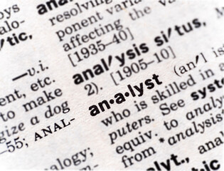 definition of the word analyst