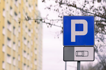 Znak Parking, parkowanie prostopadłe - obrazy, fototapety, plakaty