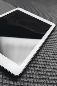 Tablet, Display