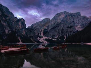Lago di Braies al tramonto (Dolomiti)