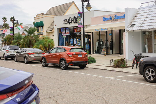 streets of sta around circle in lido beach in Sarasota florida 