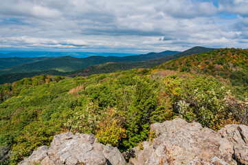 Fototapeta na wymiar A Beautiful Autumn Day in the Mountains, Shenandoah National Park, Virginia USA, Virginia