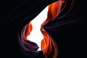 high contrast of light and shadow in antelope canyon