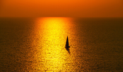 Fototapeta premium The lonely sailer