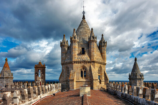 Catedral de Évora in Portugal