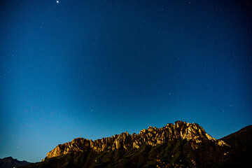 울산바위 밤하늘의 별