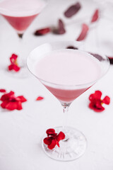Fototapeta na wymiar Strawberry alcohol cocktail in martini glasses