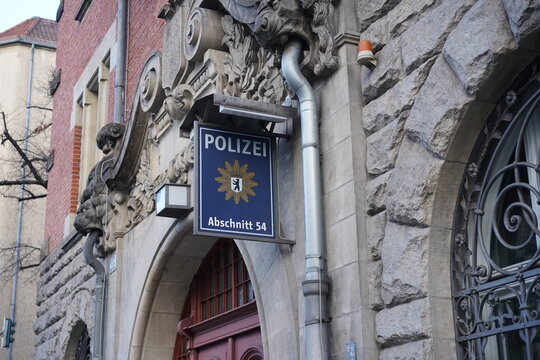 Dienststelle der Berliner Polizei auf der Sonnenallee in Berlin am 03.01.2023