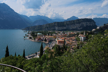 Fototapeta na wymiar Riva del Garda (Lago di Garda)