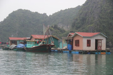 Fototapeta na wymiar Baie d'Halong - Viet Nam