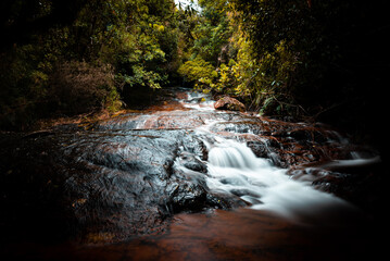 Cachoeira v&eacute;u de noiva
