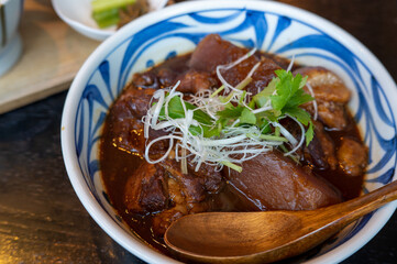 牛すじの煮込み