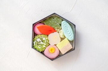 六角形の箱に入った干菓子 和菓子 かわいい