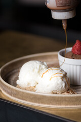 vanilla cream with chocolate