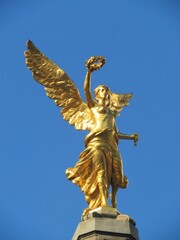 angel of Independence in the sky, Mexico city