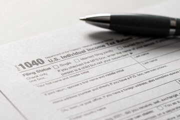 Obraz premium US federal income tax return form 1040