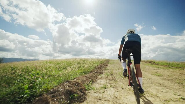 Cyclists adventure on gravel roads