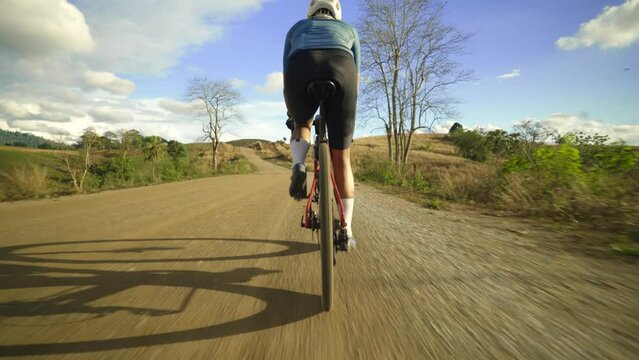 Cyclists adventure on gravel roads