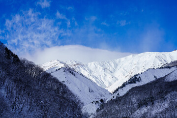 冬の雪山
