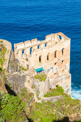 Elevador de agua de Gordejuela, centrale elettrica abbandonata sulla costa dell'isola di Tenerife. (Canarie, Spagna)