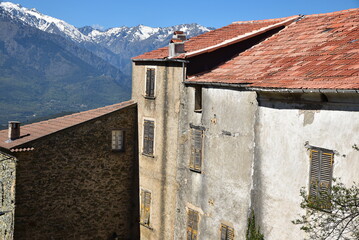 Hautes maisons &agrave; Omessa. Corse