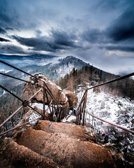 Widok schodów z Sokolika na Krzyżną Górę - Rudawy Janowickie
