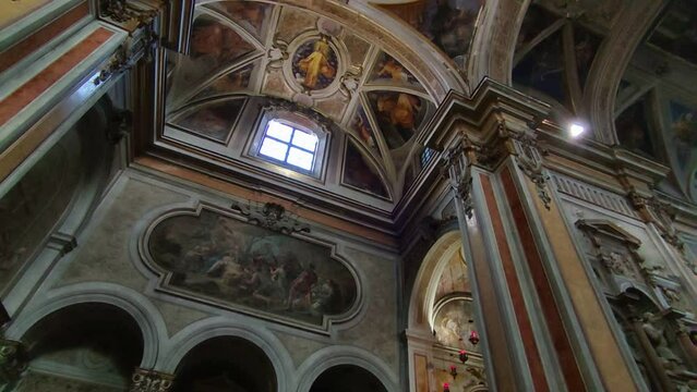 Napoli - Panoramica della Chiesa di Santa Maria La Nova