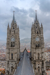 Fototapeta na wymiar Basilica of the National Vote in Quito, Ecuador