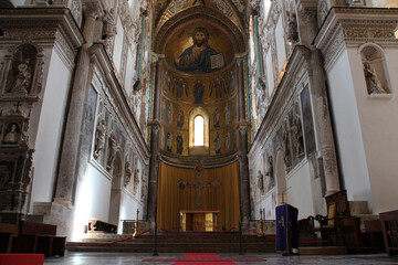 Fototapeta na wymiar cathedral at cefalù in sicily in italy 